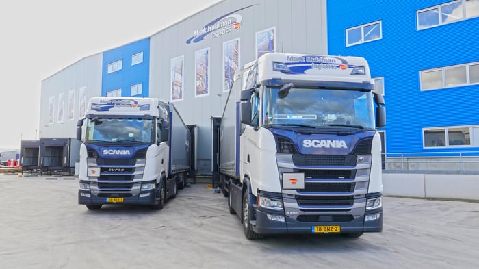 Camions Scania de Mark Huisman Logistics au dépôt